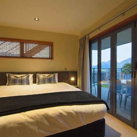 London Lane Villa Куийнстаун Екстериор снимка