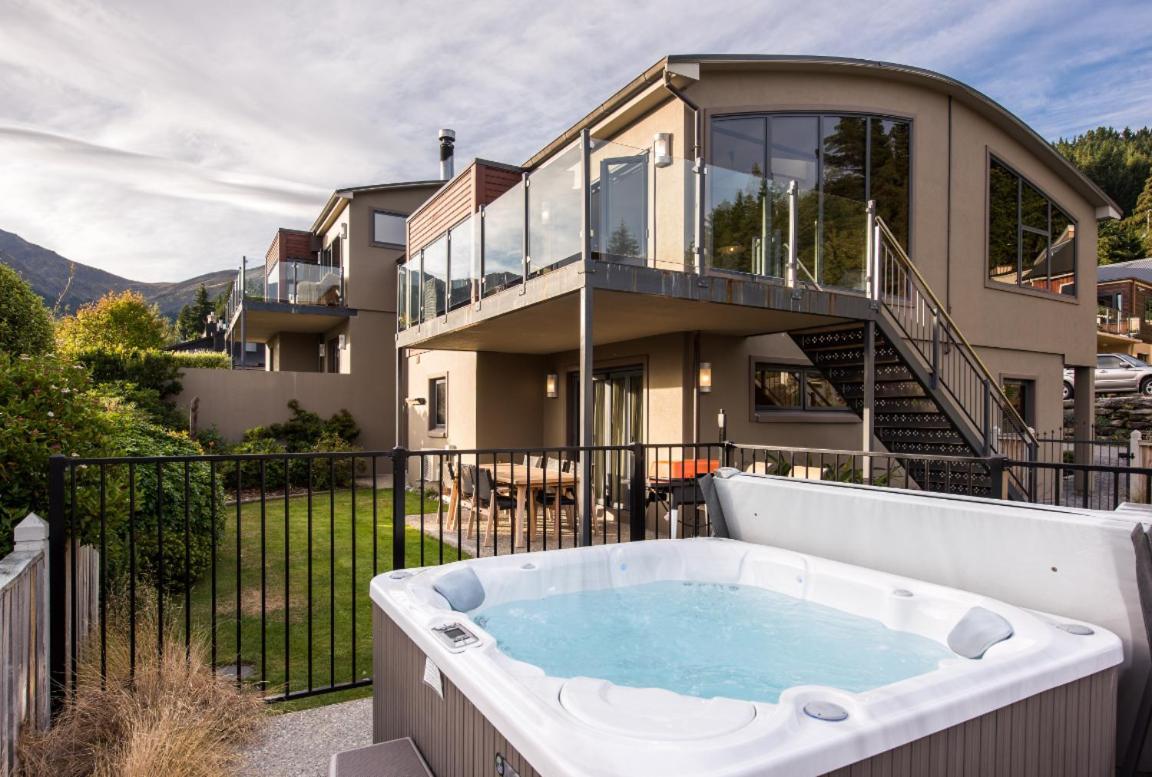 London Lane Villa Куийнстаун Екстериор снимка